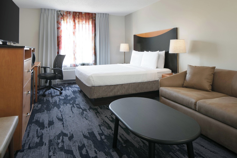 Fairfield Inn by Marriott Manhattan - photo 7