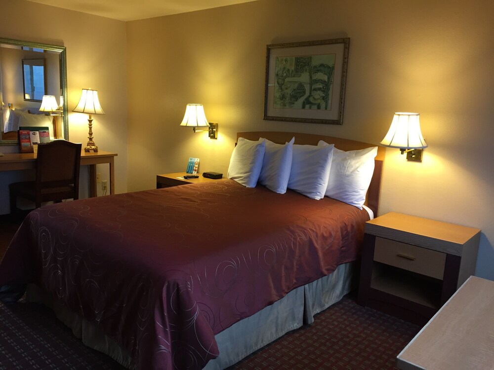 Port Angeles Inn - photo 13