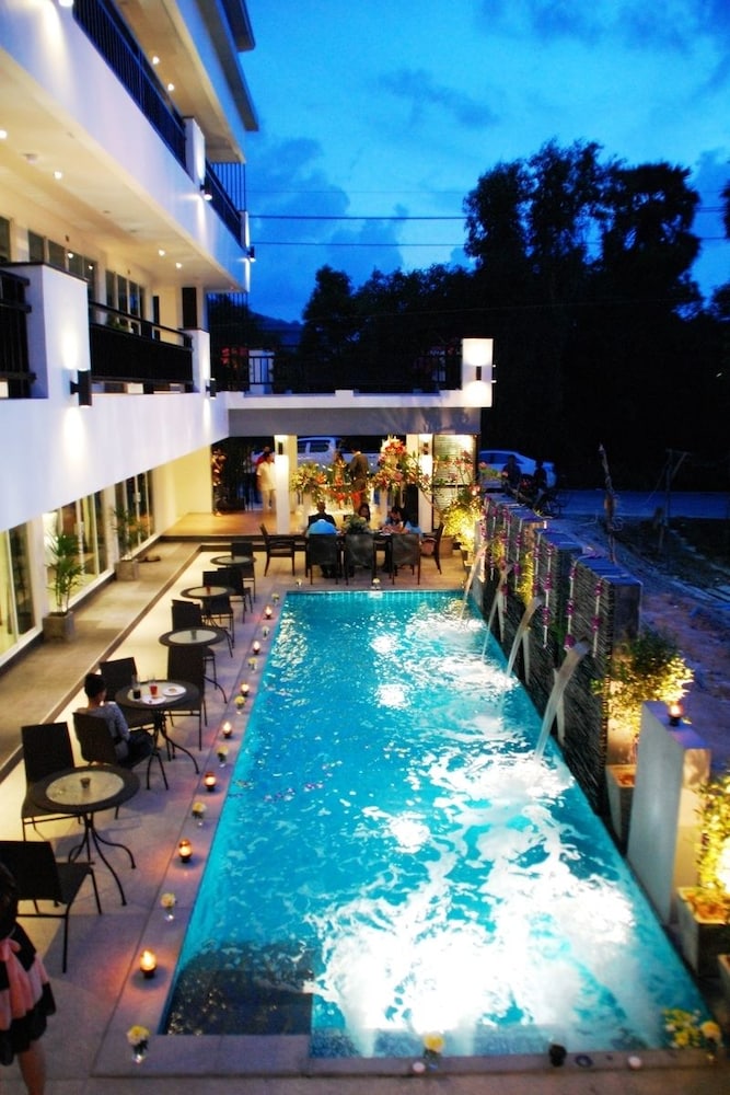 Amin Resort - carbon neutral hotel in Phuket