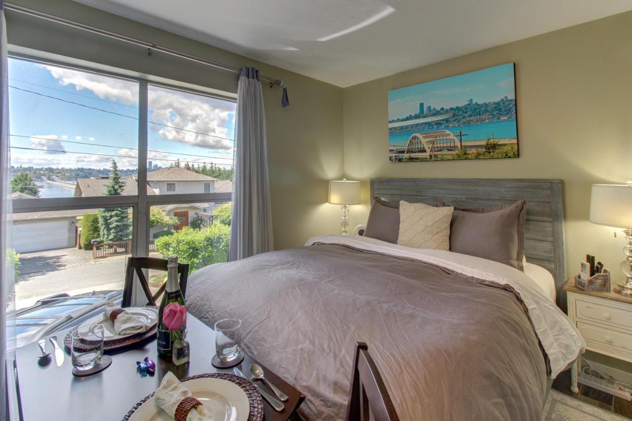 Blue Angels Room Mercer Island — hotel in Mercer Island