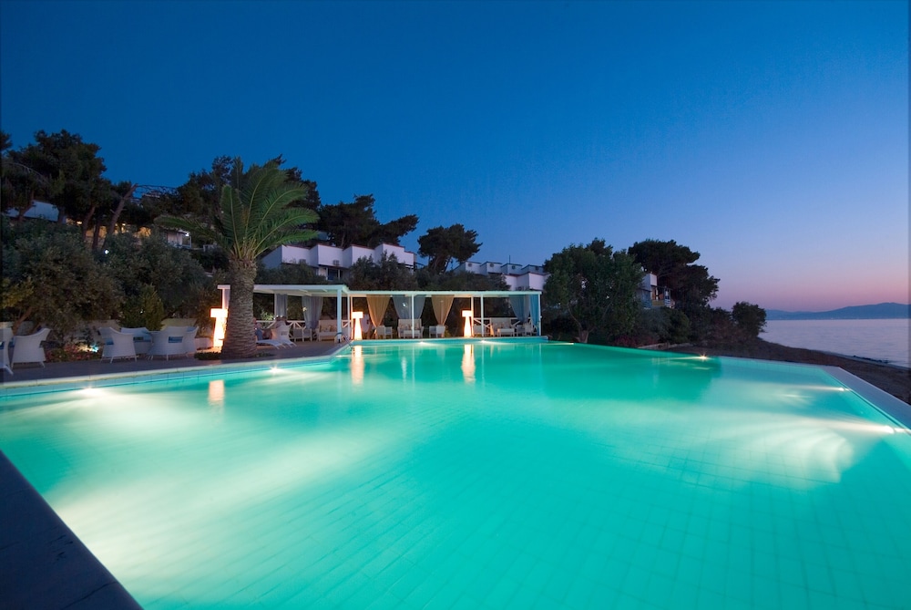 Venus Beach Hotel — Nea Stira — photo 2