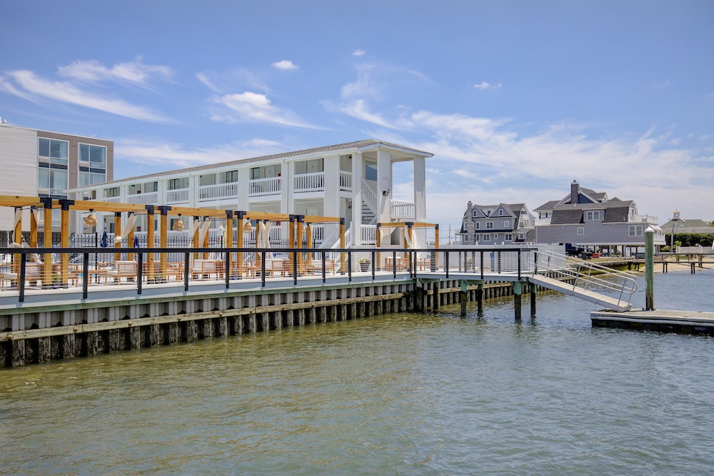 Beachwalk - photo 61
