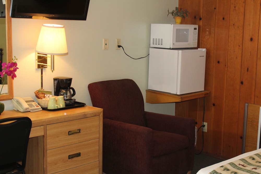 Trees Motel - photo 27