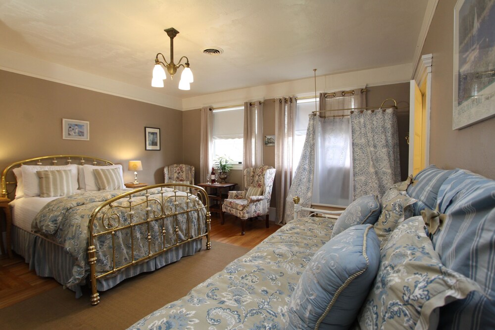 Kelley & Young Wine Garden Inn - photo 23