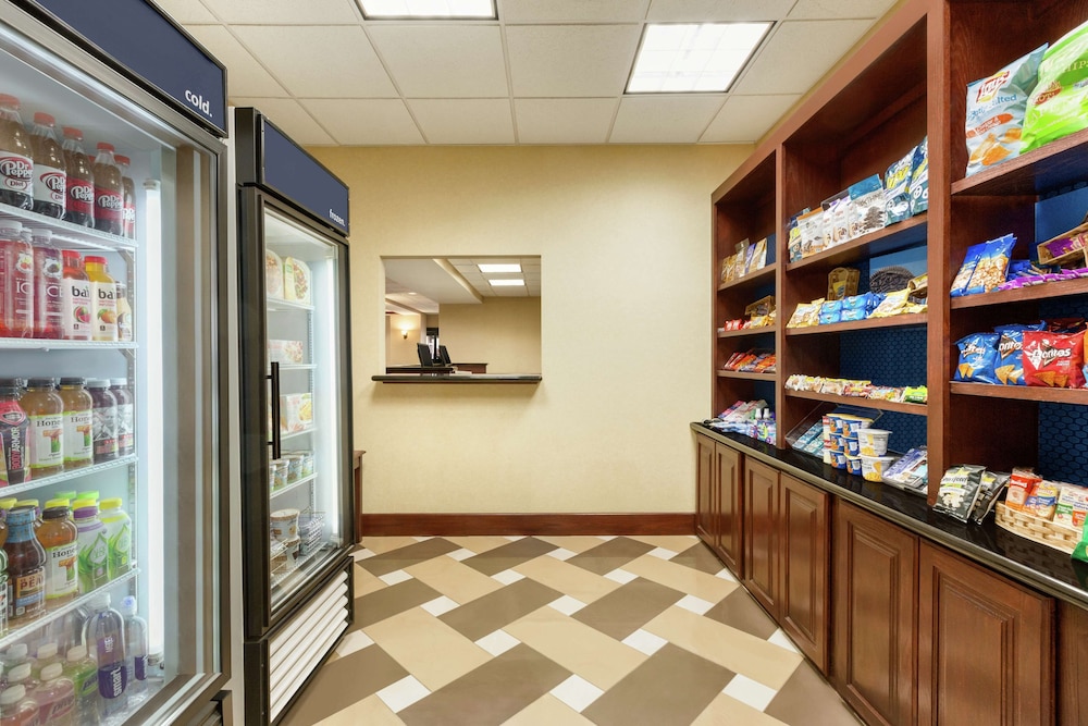 Hampton Inn Duncan - photo 36