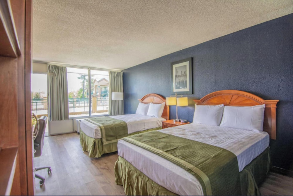 Reidsville Inn & Suites by Oyo Hwy 29 - photo 10