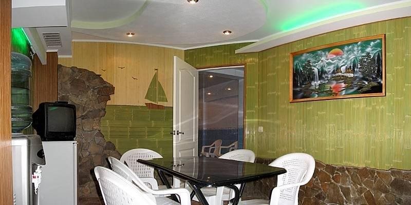 Izumrudnaya Hotel in Yevpatoriya, Ukraine