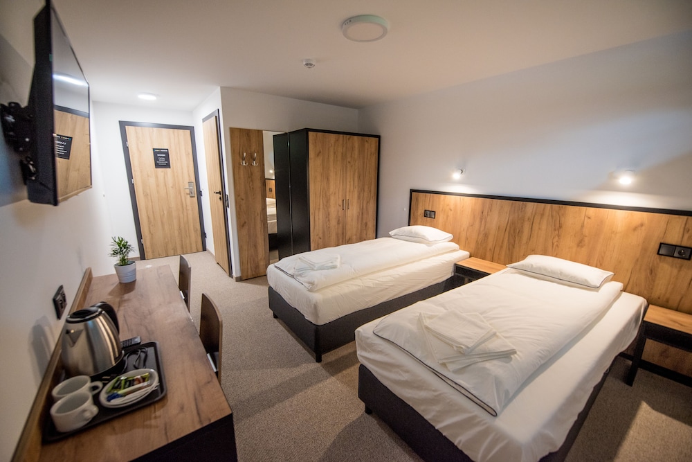 Sport Rooms Spała in Inowlodz, Poland