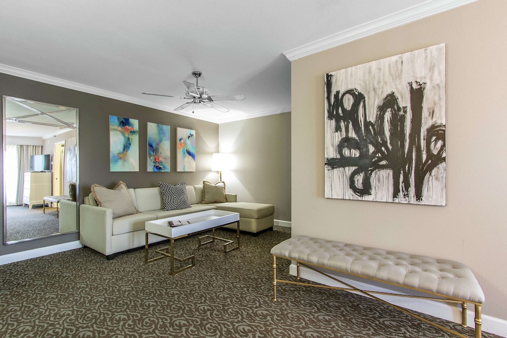 The Burgundy Hotel Tapestry Collection by Hilton - photo 23