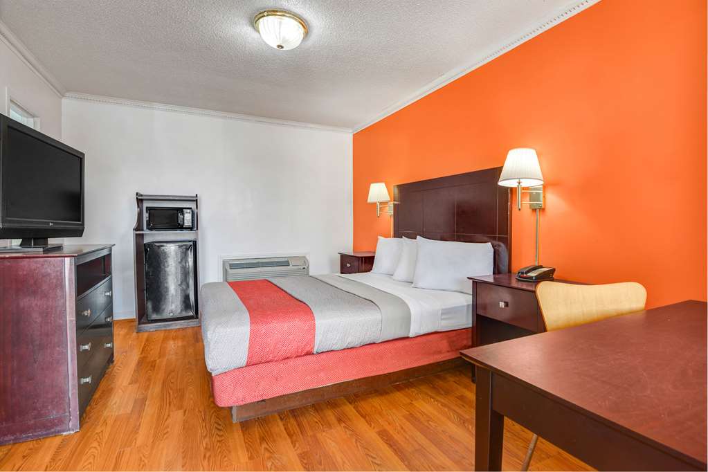 Motel 6 Americus GA - photo 9