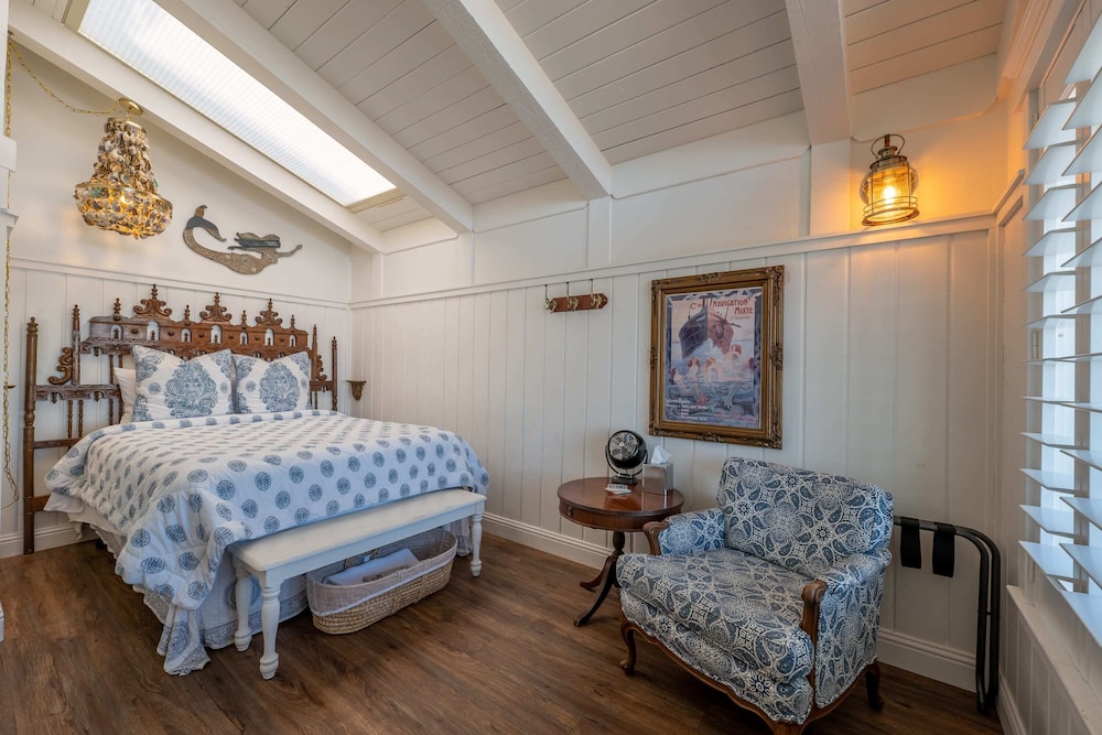 Bandon Marina Inn - photo 23