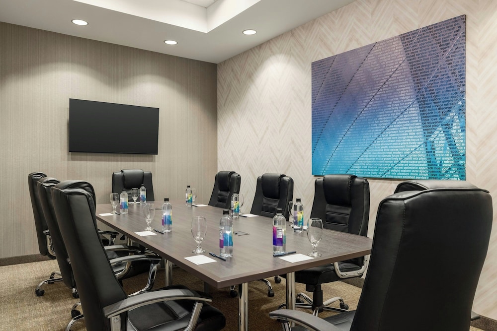 SpringHill Suites by Marriott Roanoke - photo 34