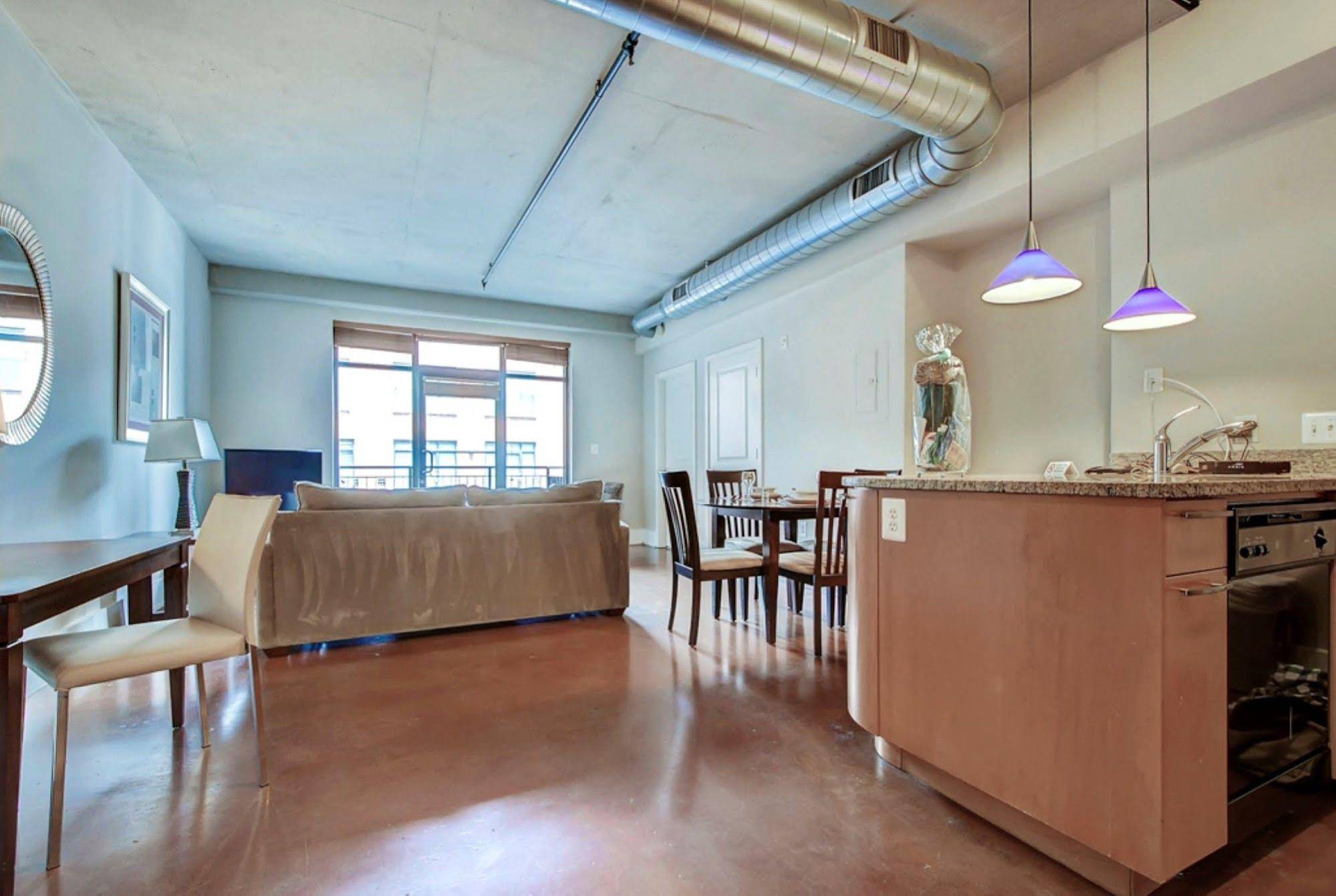 Global Luxury Suites at Logan Circle - photo 10