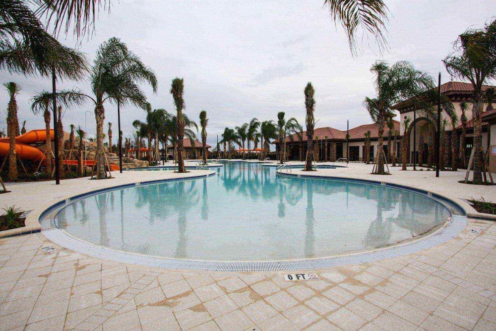 Ov4066 Solterra Resort 5 Bed 5 Baths Villa — 4-Star Luxury Hotel in Davenport, United States