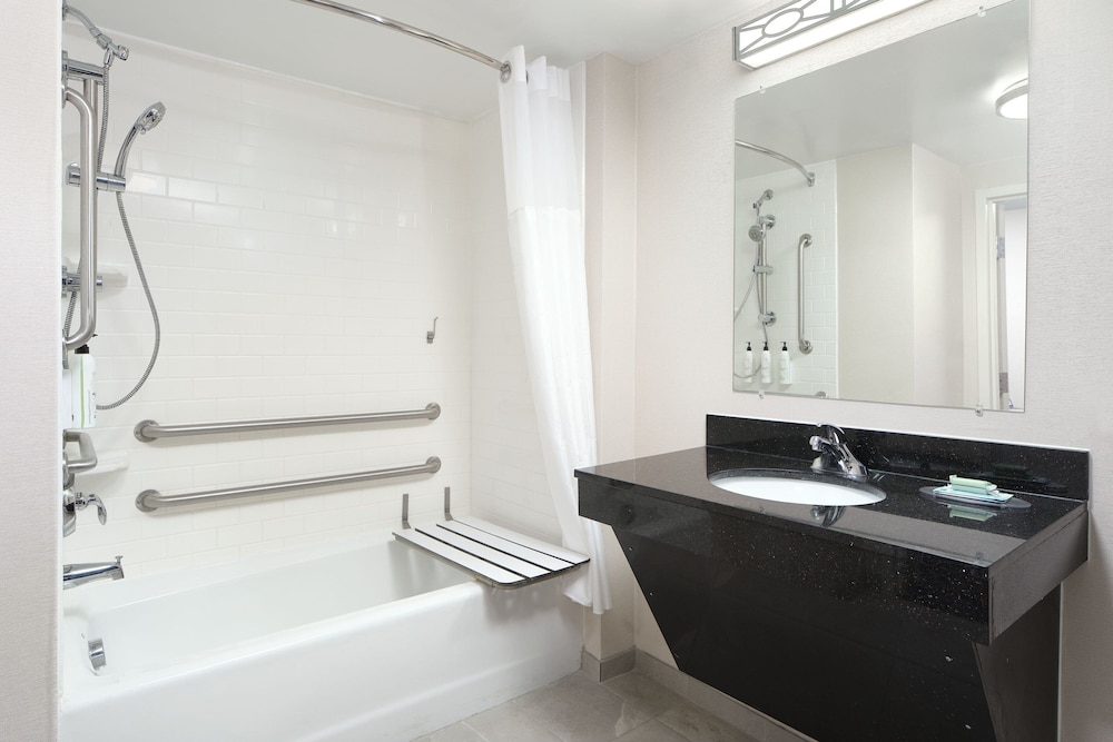 Fairfield Inn and Suites by Marriott Columbia - photo 11