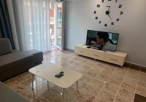 Fishta apartments Q5 35 — Velipoje — photo 2