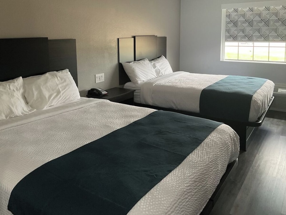 Studio 6 Suites Brenham TX - photo 4