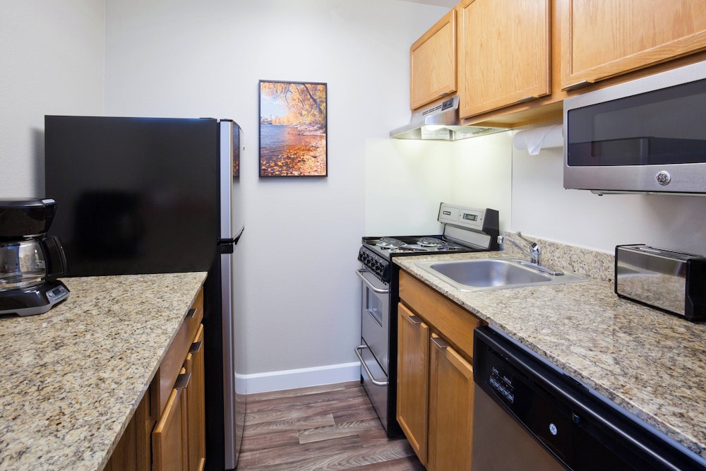 Towneplace Suites By Marriott Minneapolis Eden Prairie - photo 9