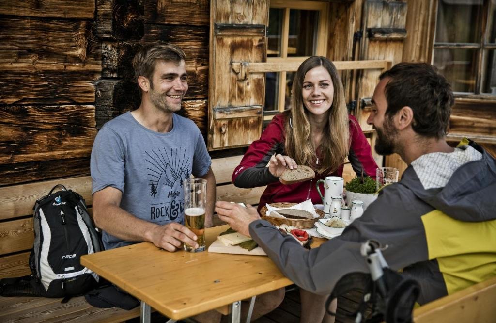 Hotel Pinzgauerhof by Skinetworks in Hinterglemm, Austria