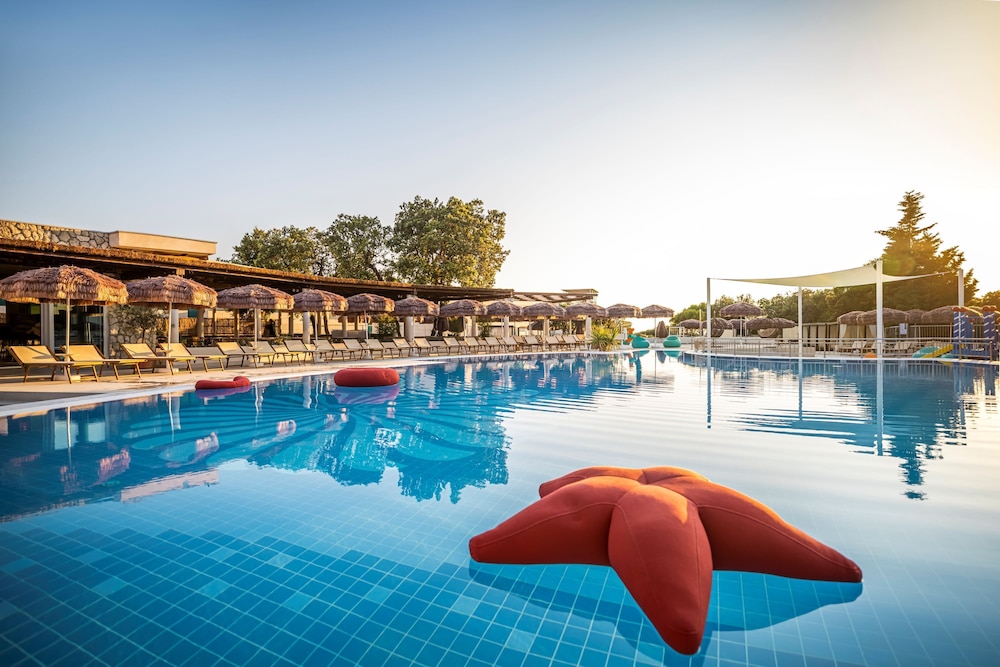 Tirena Sunny Hotel by Valamar