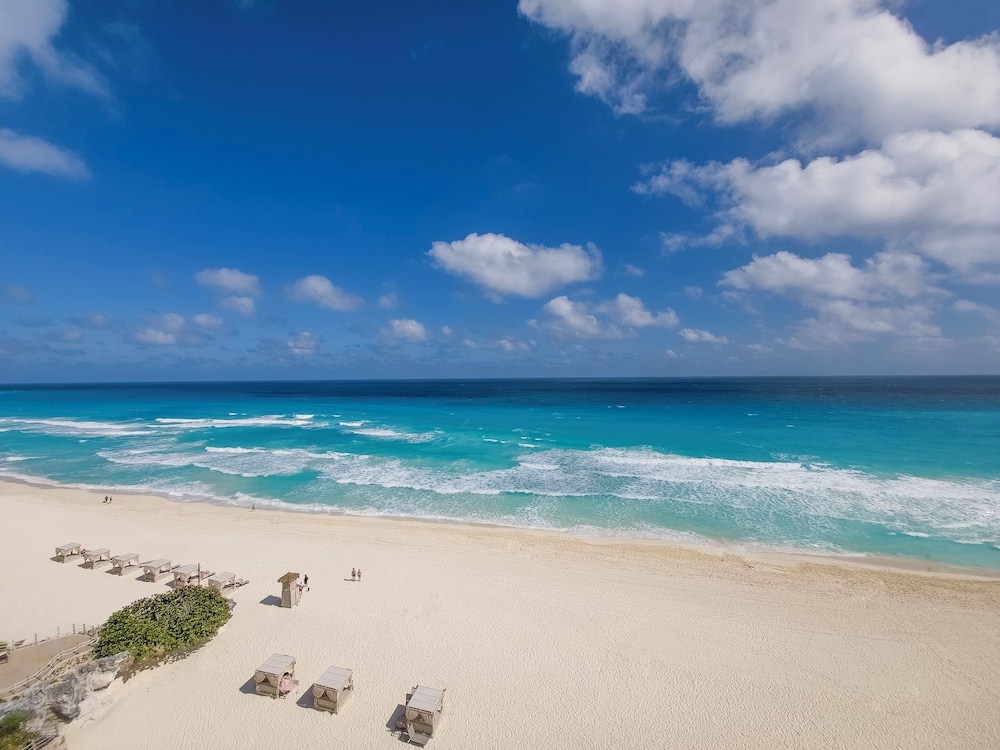 Beach/ocean view