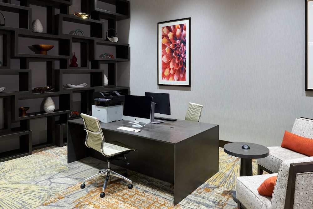 Holiday Inn and Suites Philadelphia W Drexel Hill - photo 84