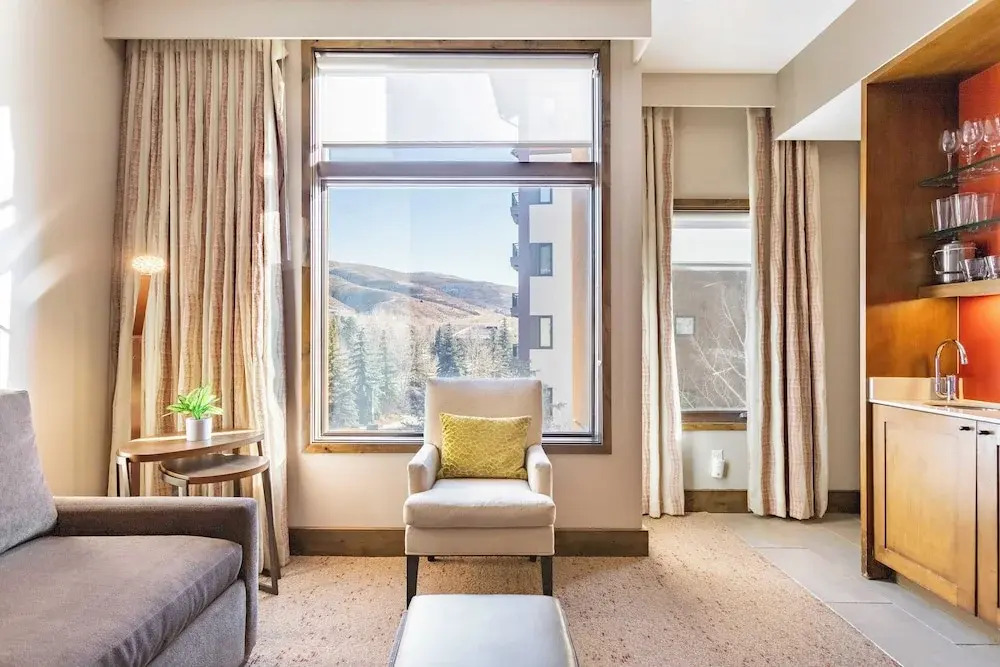 Beaver Creek Solace by AvantStay Studio w Resort Pool Hot Tub Premier Avon Location - photo 7