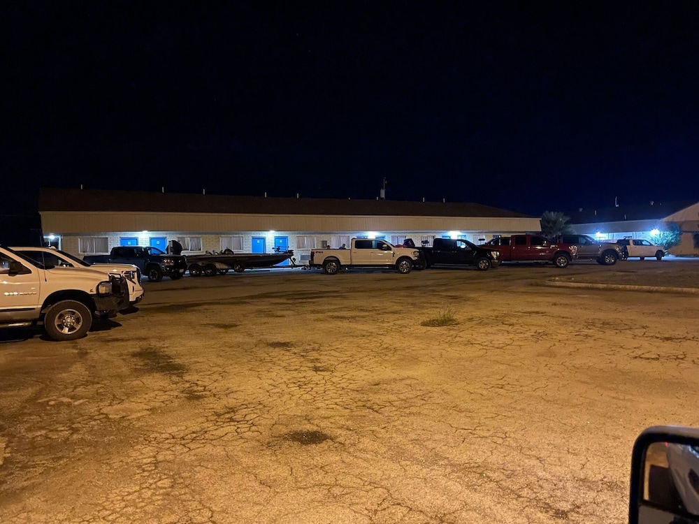 Champions Inn - photo 22