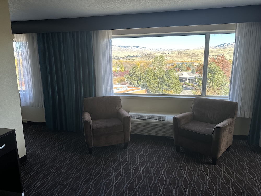 Holiday Inn Express Boise University Area by IHG - photo 24
