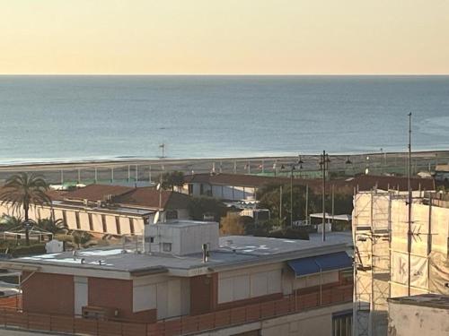 Attico vista mare monti — 4-Star Luxury Hotel in Viareggio, Italy