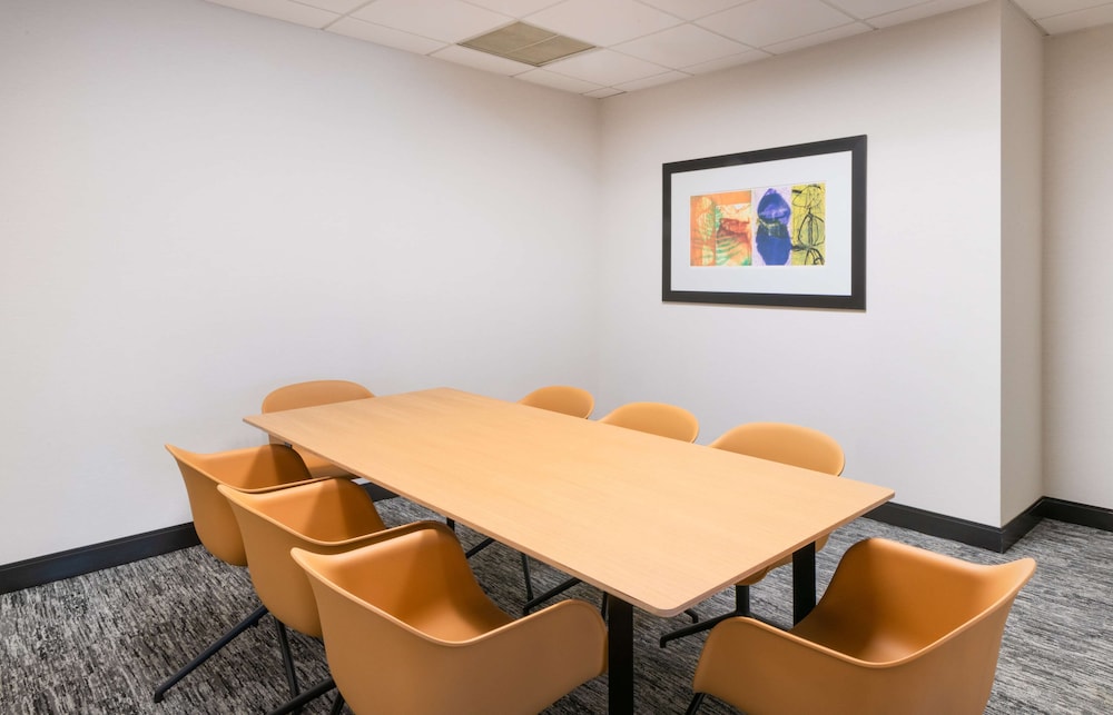 DoubleTree by Hilton Newark Penn Station - photo 48
