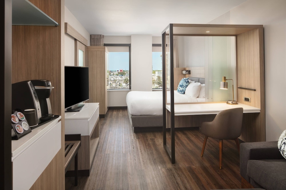 SpringHill Suites by Marriott New Orleans Downtown Canal Street - photo 8
