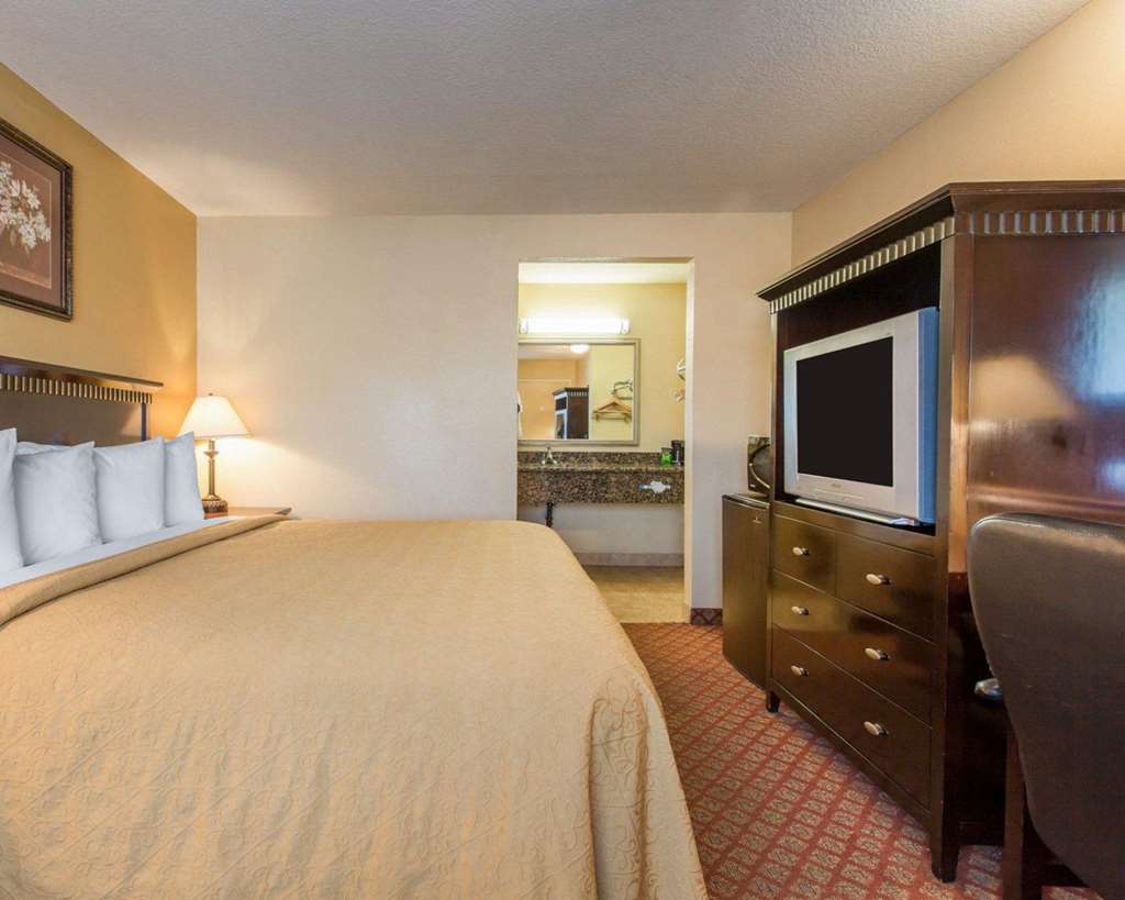 Quality Inn San Bernardino CA - photo 10
