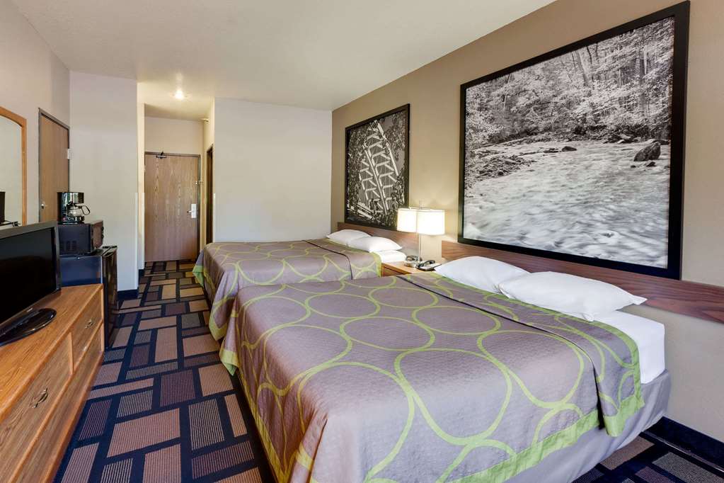 Super 8 by Wyndham Akron S Green Uniontown OH - photo 8