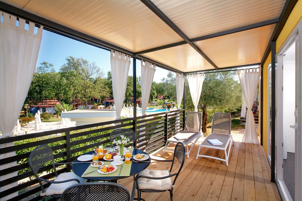 Holiday Homes Mediterranean Village — 4-Star Luxury Hotel in Novigrad, Croatia