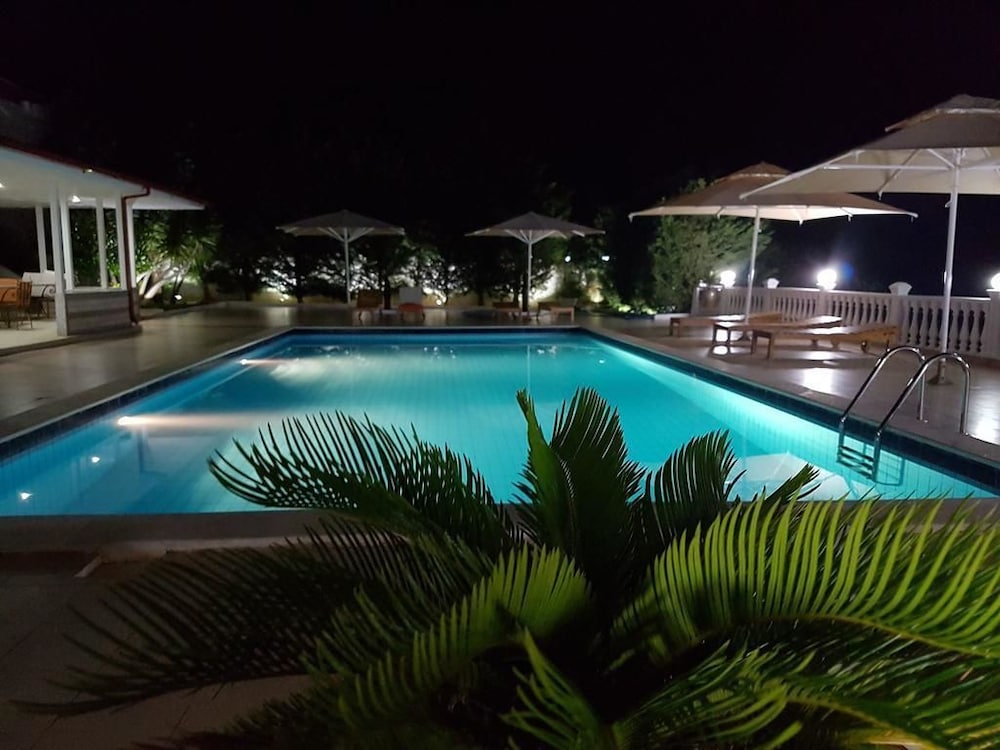 Hotel Relax Dhermi - last minute hotel in Vlore
