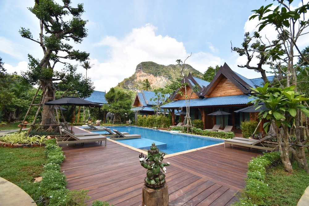 The Nine Thipthara Resort - last minute hotel in Krabi
