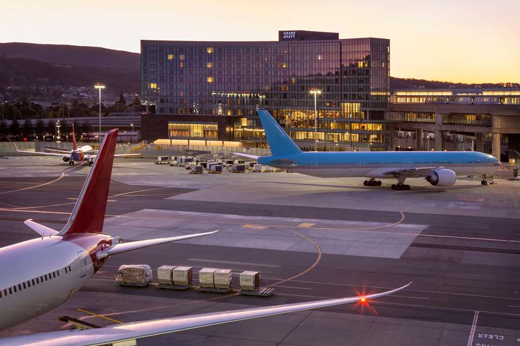 Grand Hyatt at SFO - photo 2