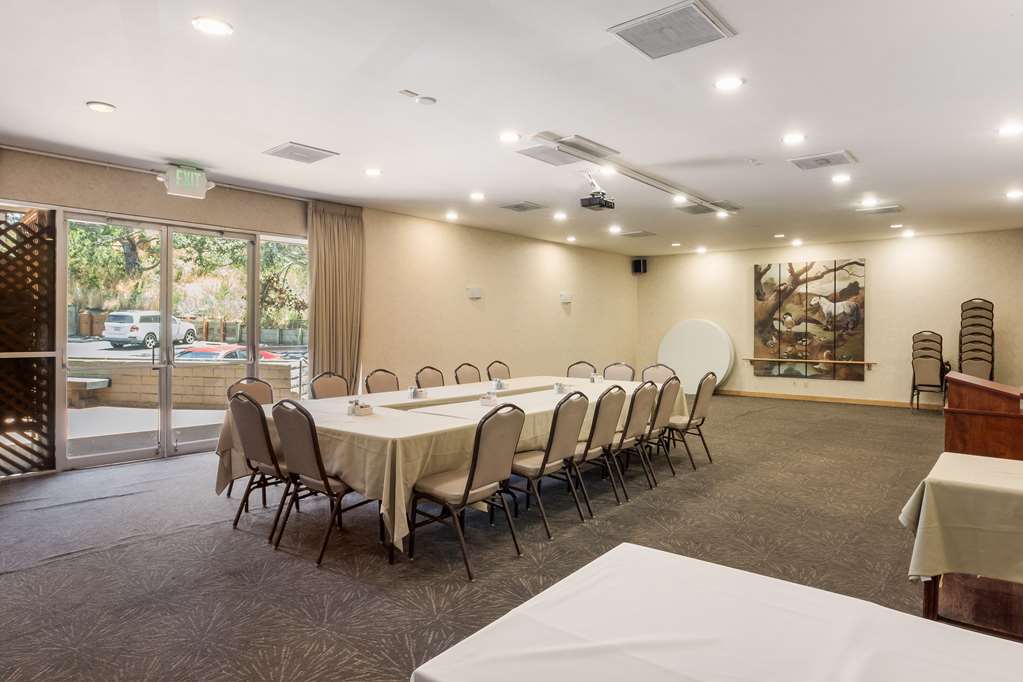 Red Lion Hotel Monterey - photo 28