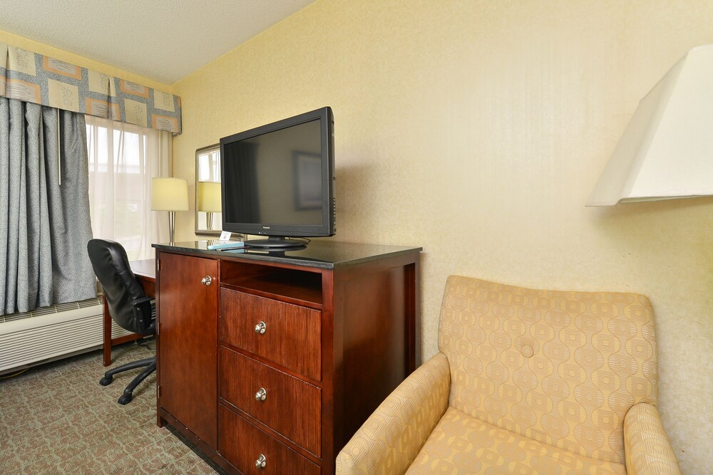 Sleep Inn & Suites Near Joint Base Andrews Washington Area - photo 39