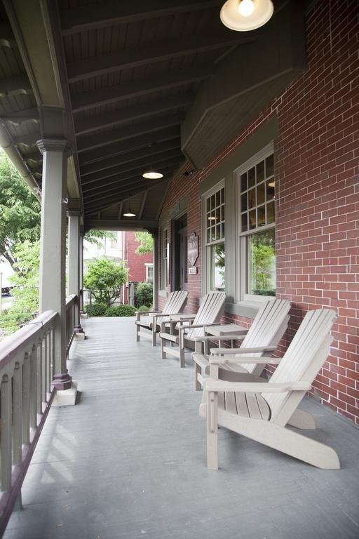 The Inn at Kitchen Kettle - carbon neutral hotel in Intercourse
