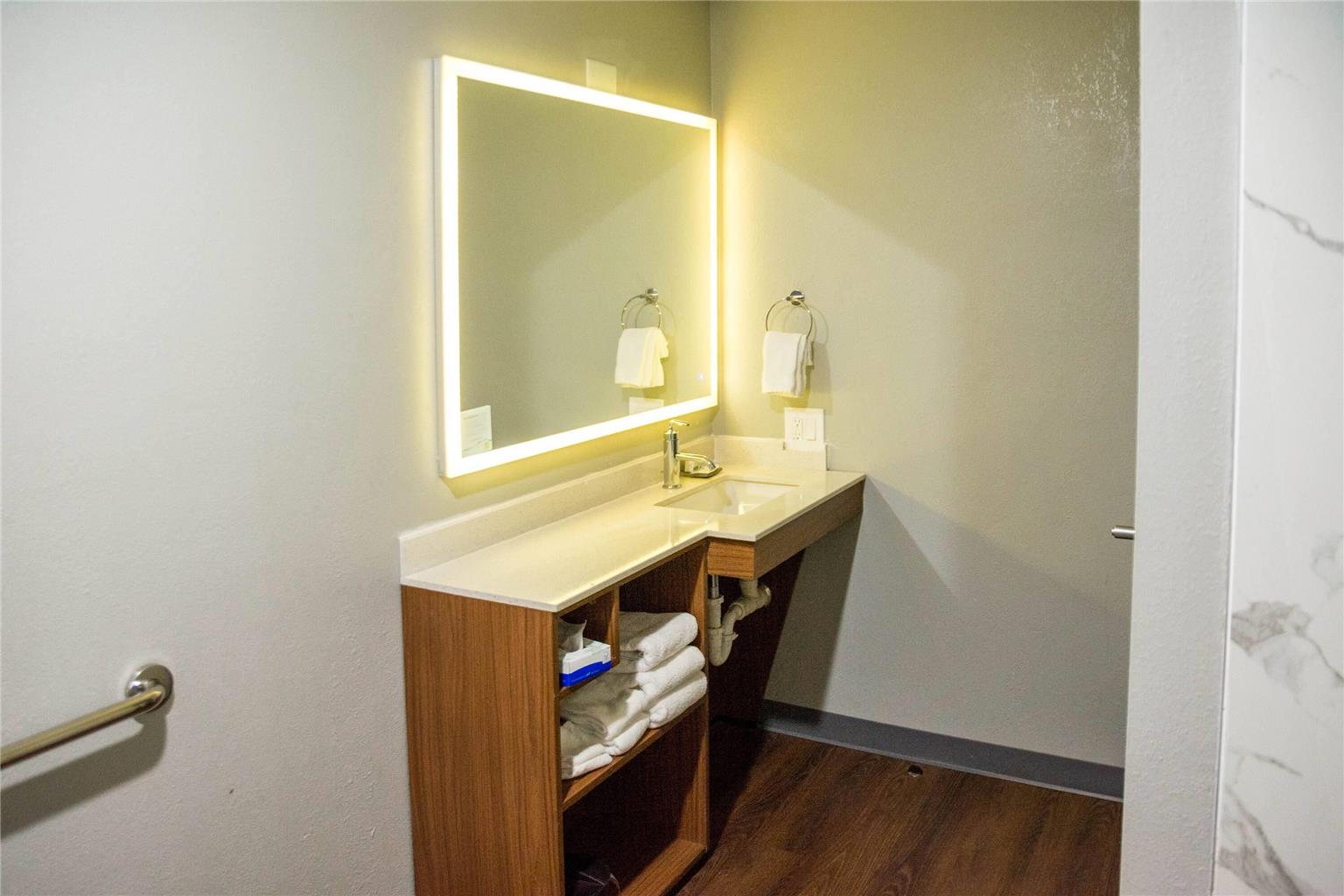 La Quinta Inn & Suites by Wyndham Fayetteville I 95 - photo 36