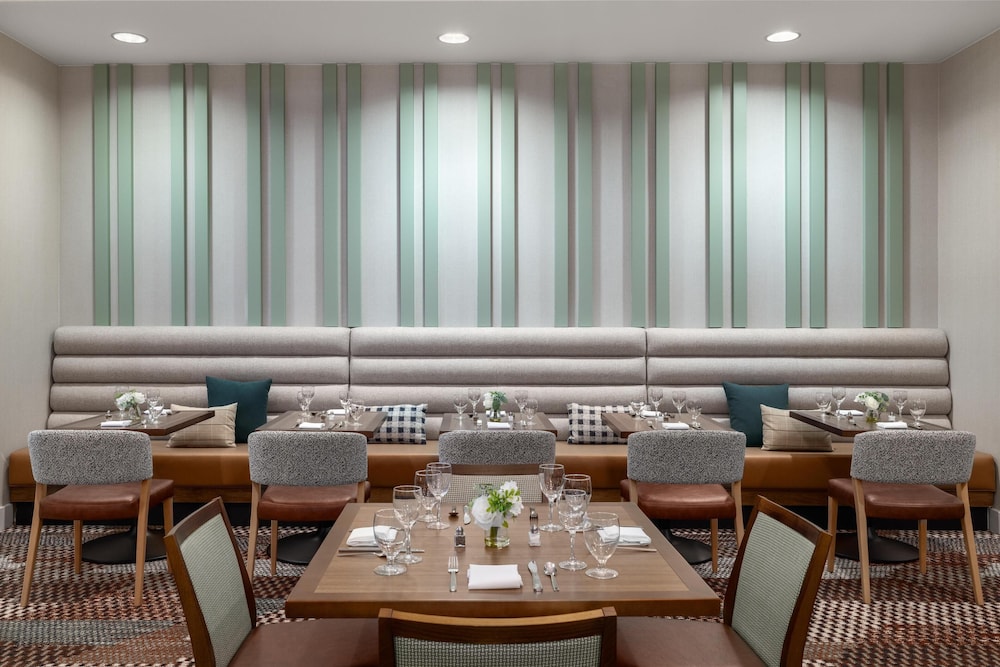 Hilton Garden Inn Arlington Shirlington - photo 42