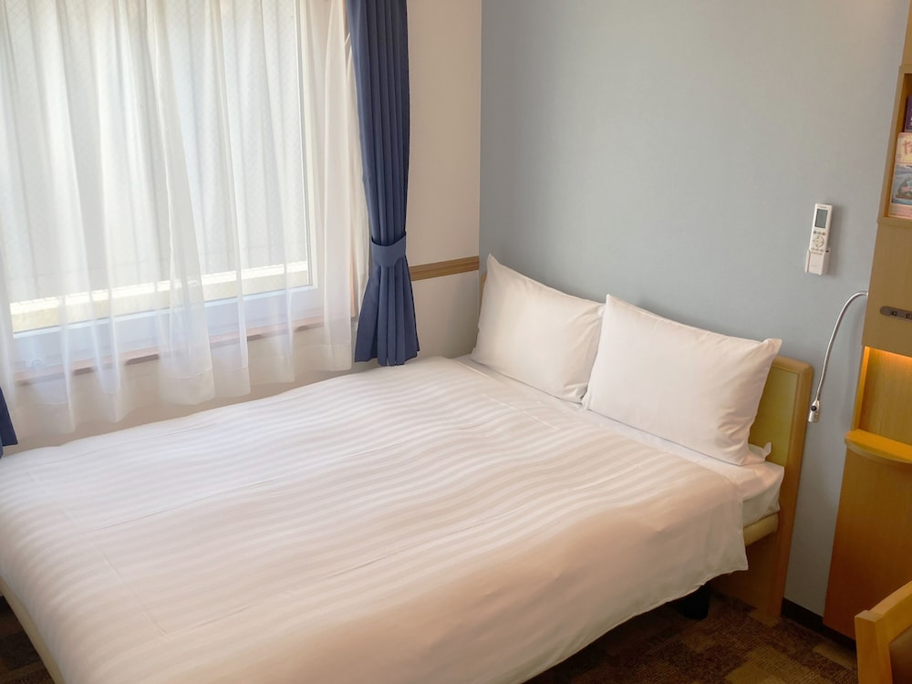 Toyoko Inn Shin yamaguchi eki Shinkansen guchi — Yamaguchi — photo 4