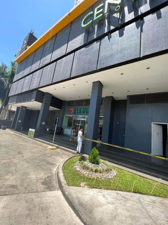 Centrio Tower 17th fl 1 Bedroom — 5-Star Luxury Hotel in Cagayan De Oro, Philippines