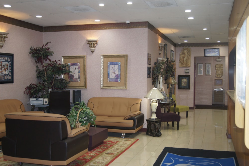 Days Inn by Wyndham Durham Near Duke University - photo 10