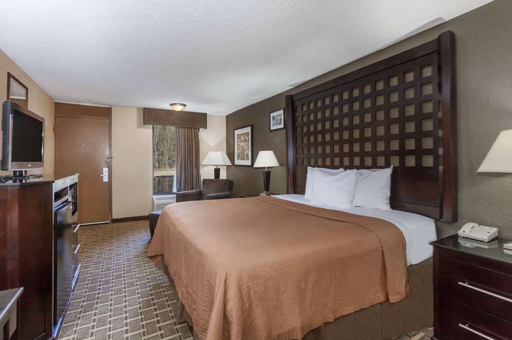 Super 8 by Wyndham Atoka - photo 14
