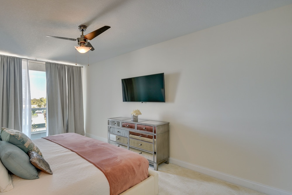 Luxe Resort Condo 2 Mi to Daytona Beach - photo 5