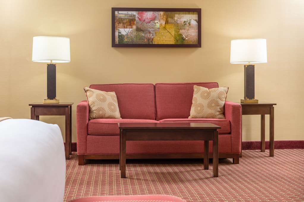 Comfort Inn & Suites Near Burke Mountain - photo 23