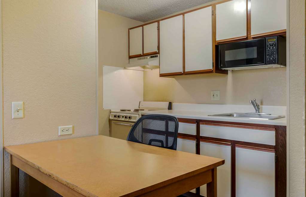 Extended Stay America Select Suites Dallas Las Colinas - photo 15